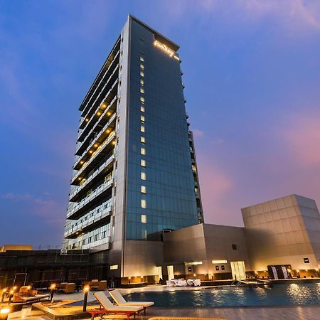 Sunday Hotels And Residences Gurgáon Exteriér fotografie