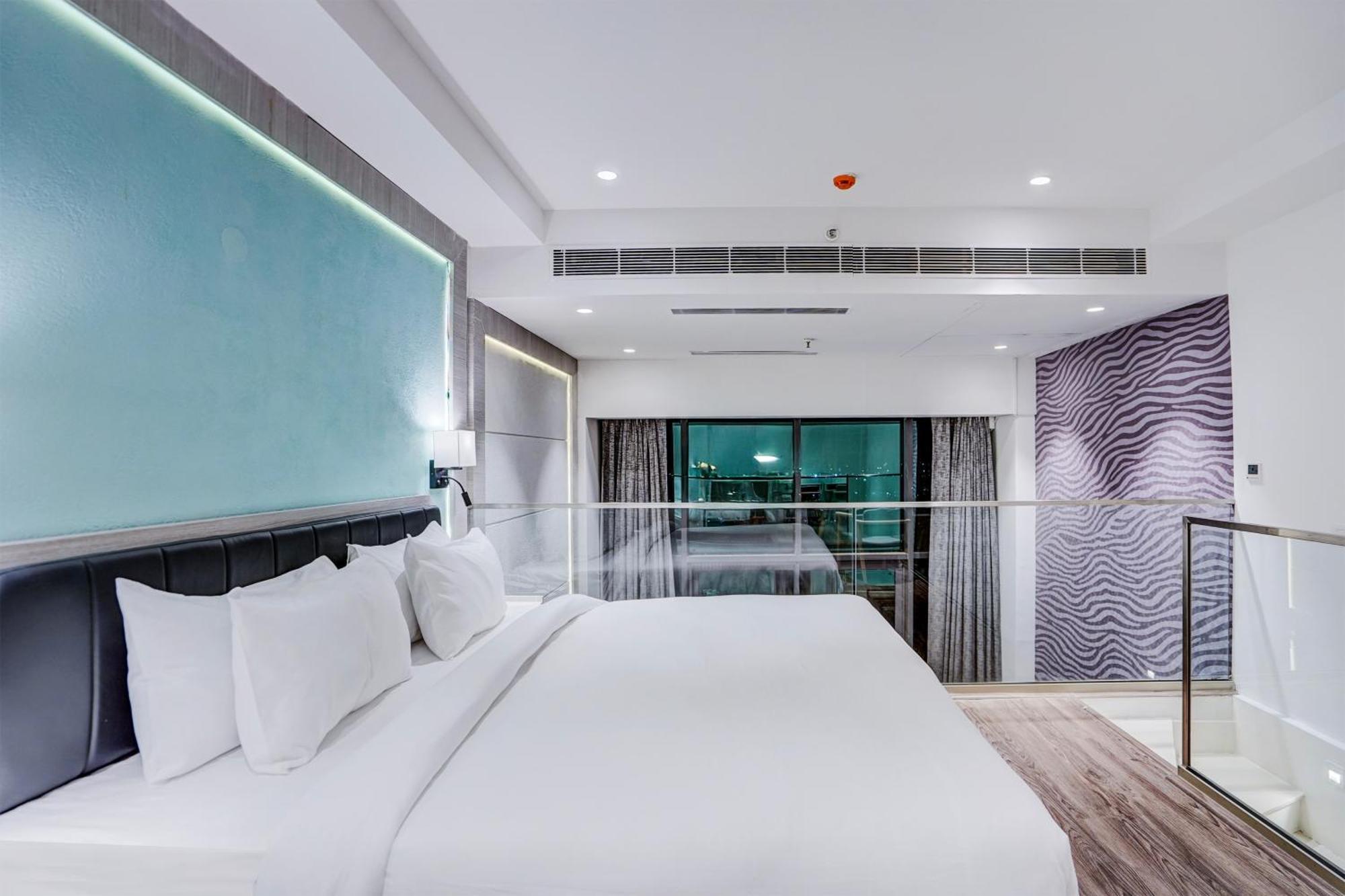 Sunday Hotels And Residences Gurgáon Exteriér fotografie